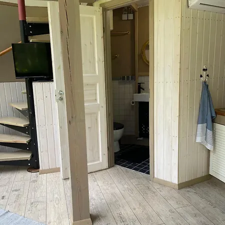 Mugavustega Majake Mereaeaerses Maennikus.