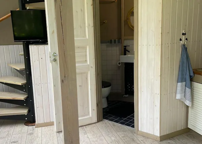 Mugavustega Majake Mereaeaerses Maennikus.